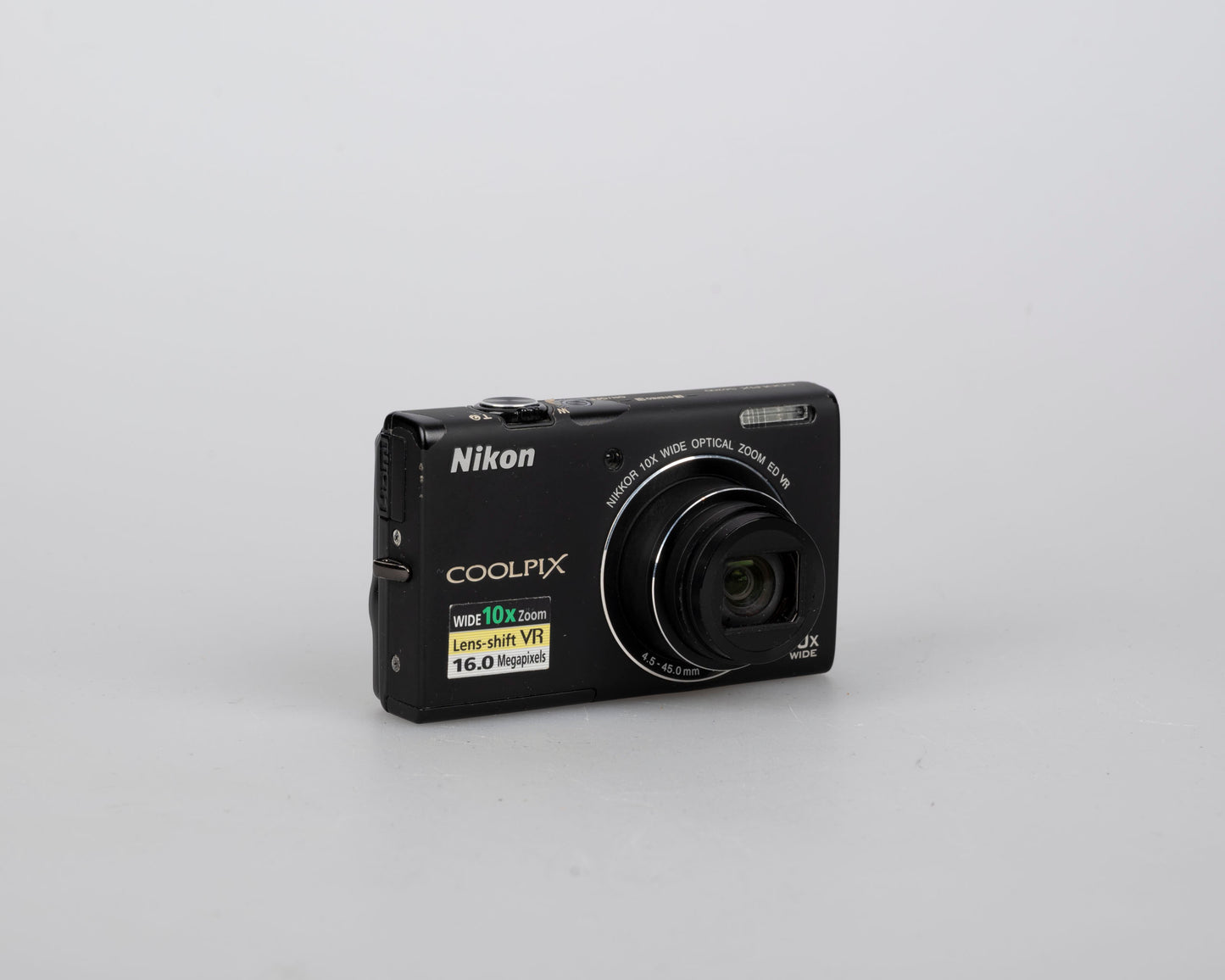 Appareil photo numérique Nikon Coolpix S6100 16 MP avec batterie + câble de charge USB (utilise des cartes SD)