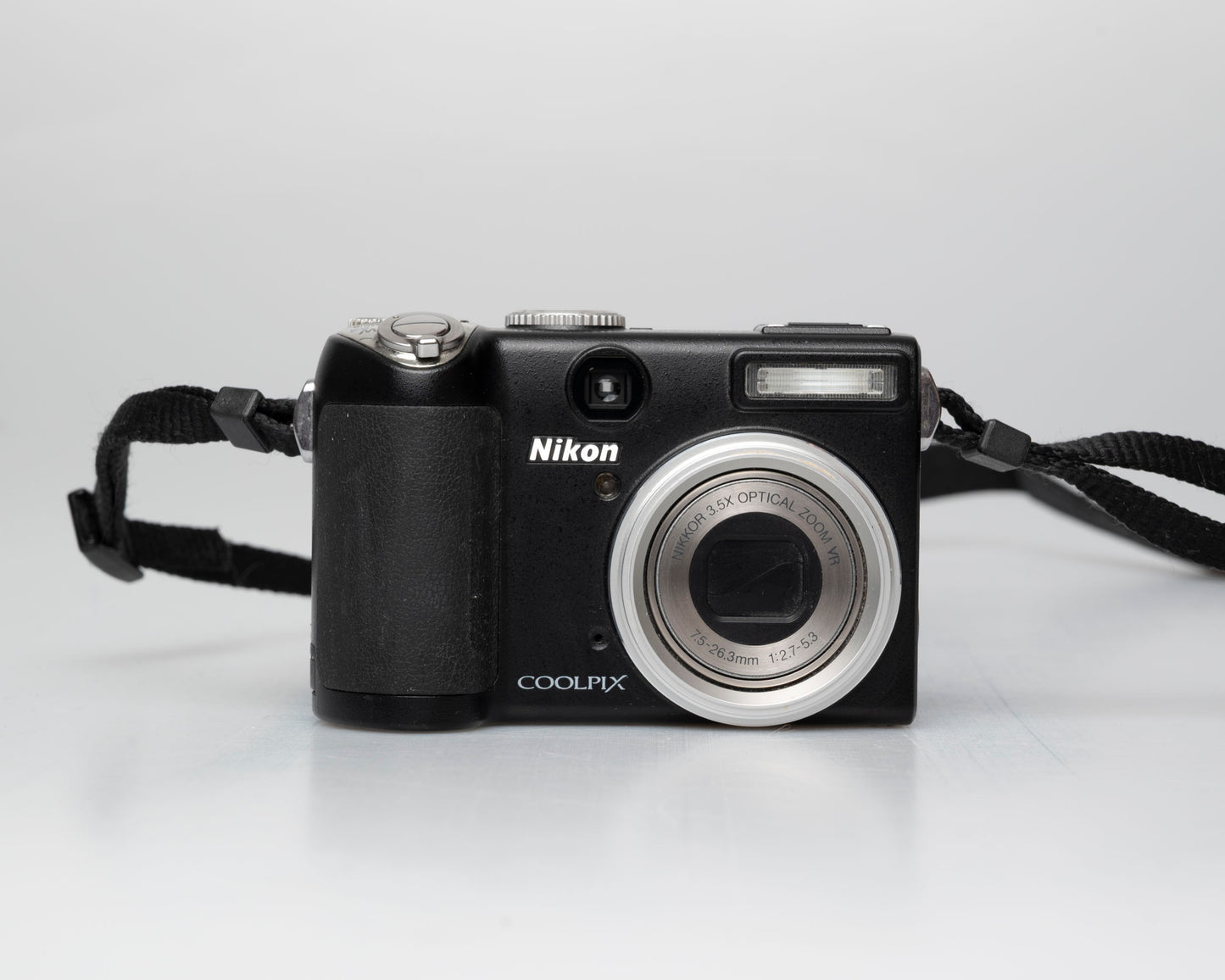 Nikon Coolpix P5000 digicam w/ charger + battery + 8GB card + manual