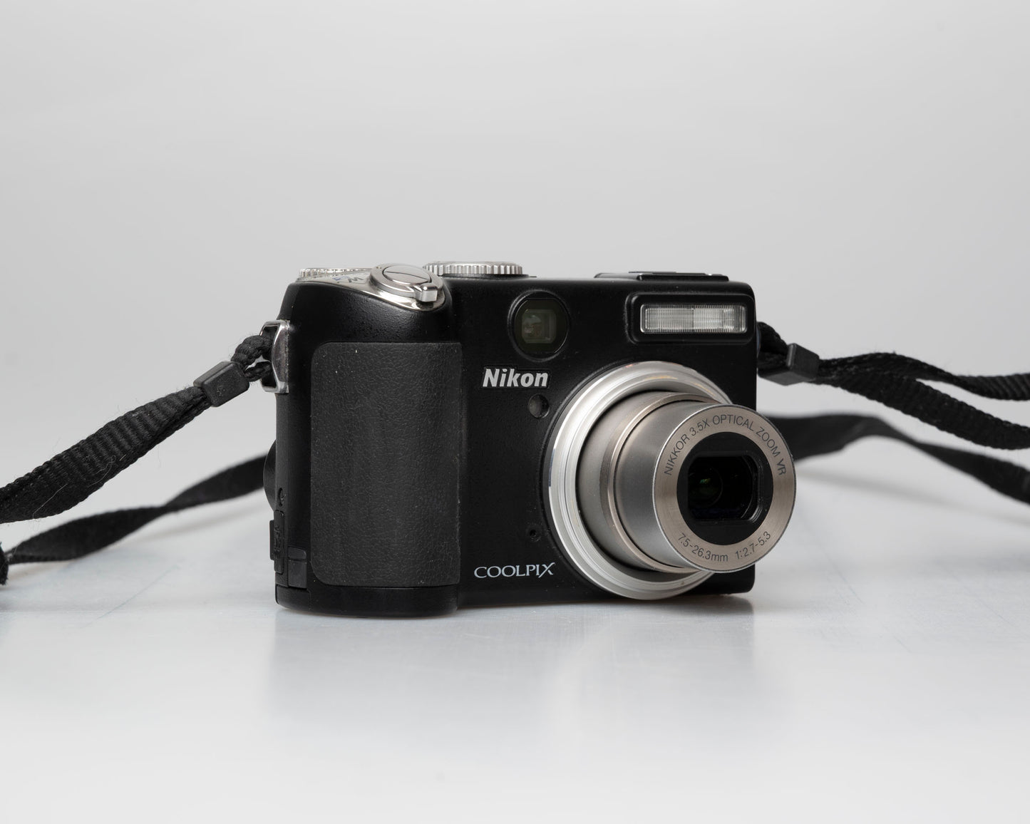 Nikon Coolpix P5000 digicam w/ charger + battery + 8GB card + manual