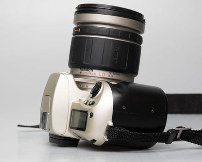 Nikon F60 35mm film SLR w/ AF Tamron 28-20mm lens (serial 2281992)