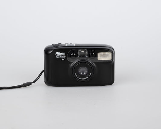 Nikon Zoom 200 AF 35mm camera (serial 6007454)