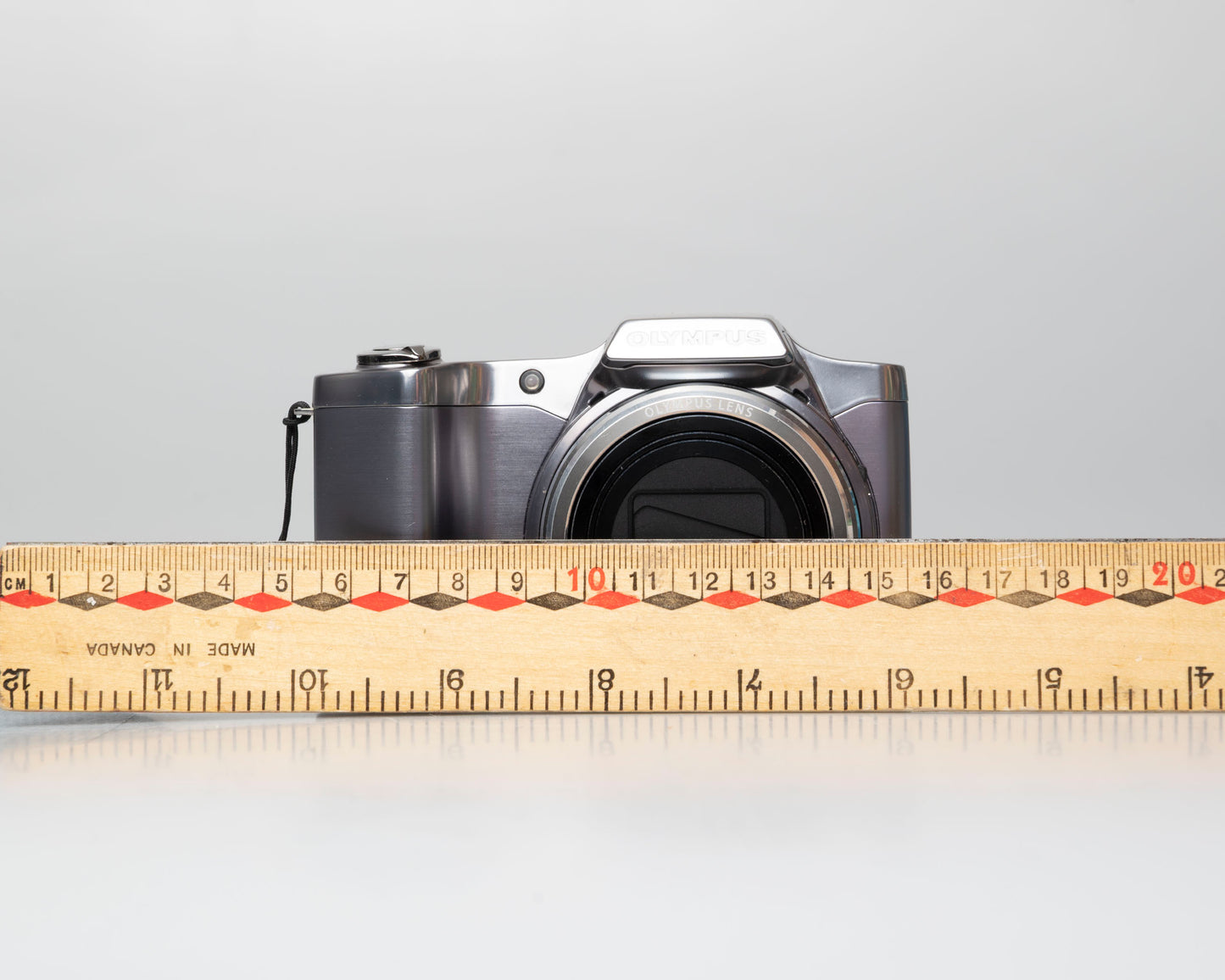 Olympus SZ-12 14MP digicam w/ 8GB SD card (serial JJ4239414)