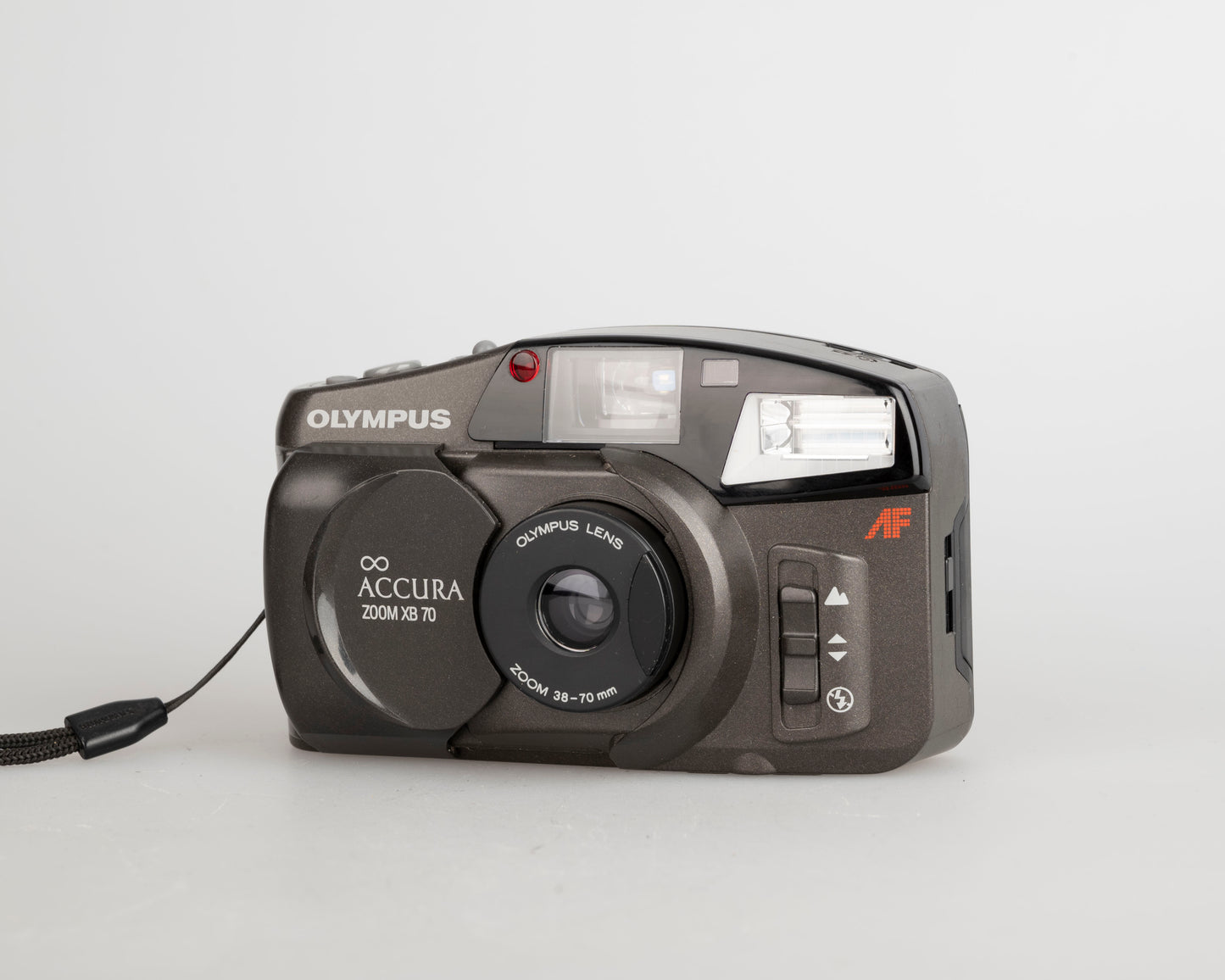 Olympus Infinity Accura Zoom XB70 35mm camera