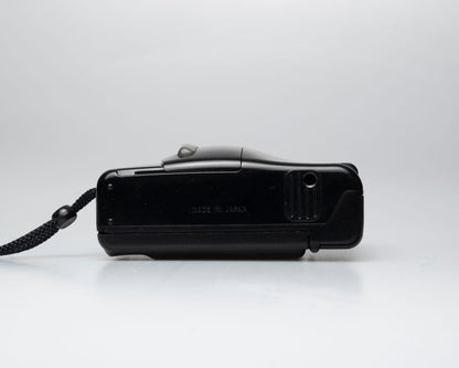 Olympus Infinity Jr Quartz Date appareil photo argentique 35mm (numéro de série 2496555)