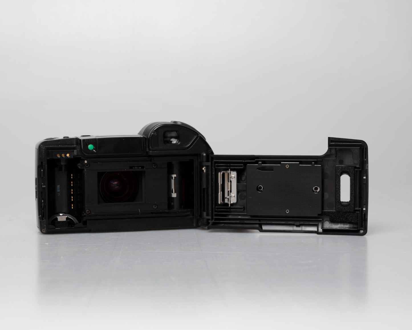 Olympus Infinity SuperZoom 300 35mm film camera (serial 2011448)