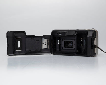 Olympus Infinity Zoom 70 35mm camera (serial 6371619)