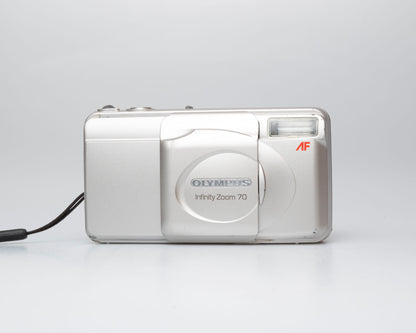 Olympus Infinity Zoom 70 35mm camera (serial 6371619)