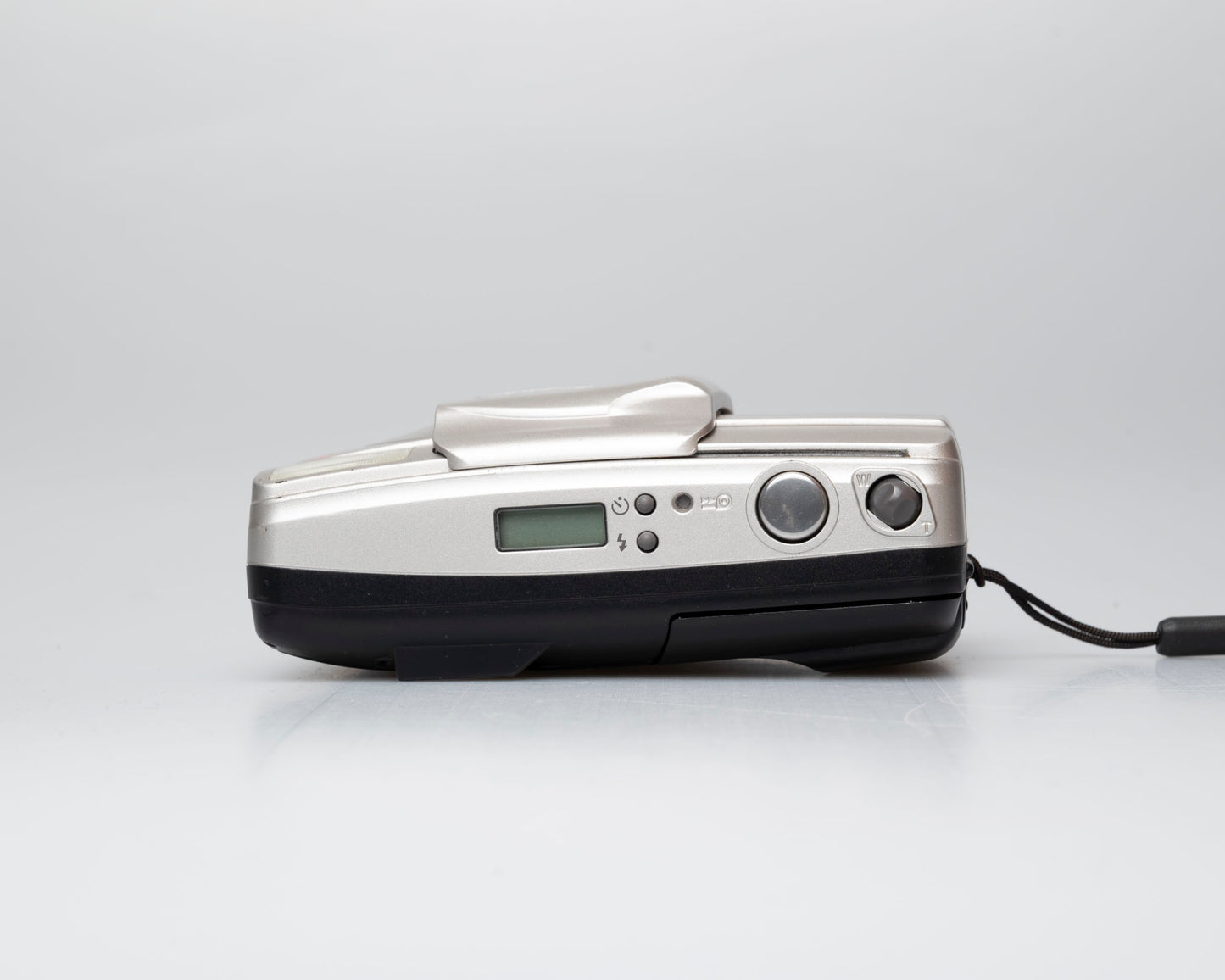 Olympus Infinity Zoom 70 35mm camera (serial 6371619)