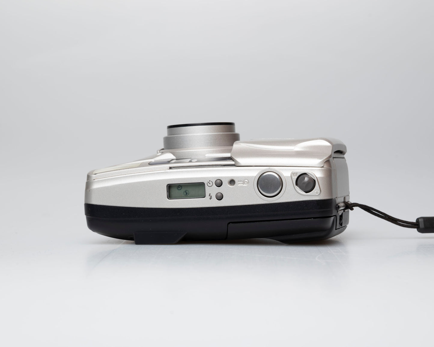 Olympus Infinity Zoom 70 35mm camera (serial 6371619)