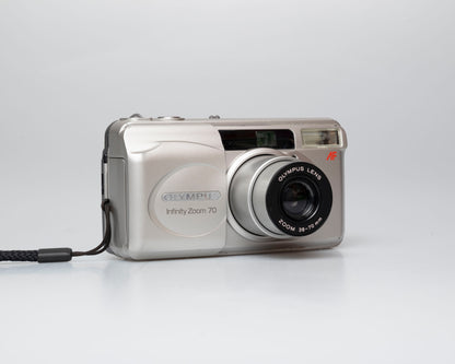 Olympus Infinity Zoom 70 35mm camera (serial 6371619)