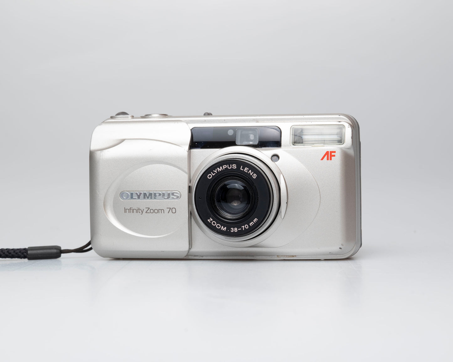 Olympus Infinity Zoom 70 35mm camera (serial 6371619)