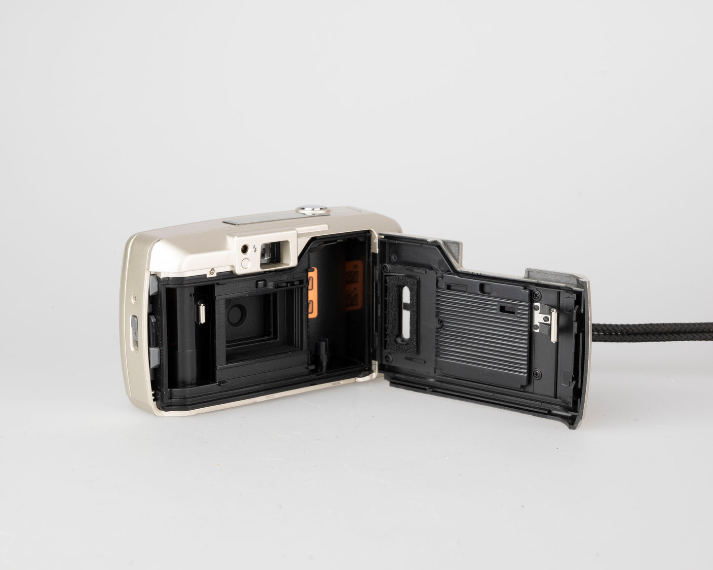 Olympus Trip AF-50 35mm camera w/ case (serial 8531005)