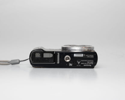 Panasonic Lumix DMC-ZS5 digicam w/ charger + battery + etc