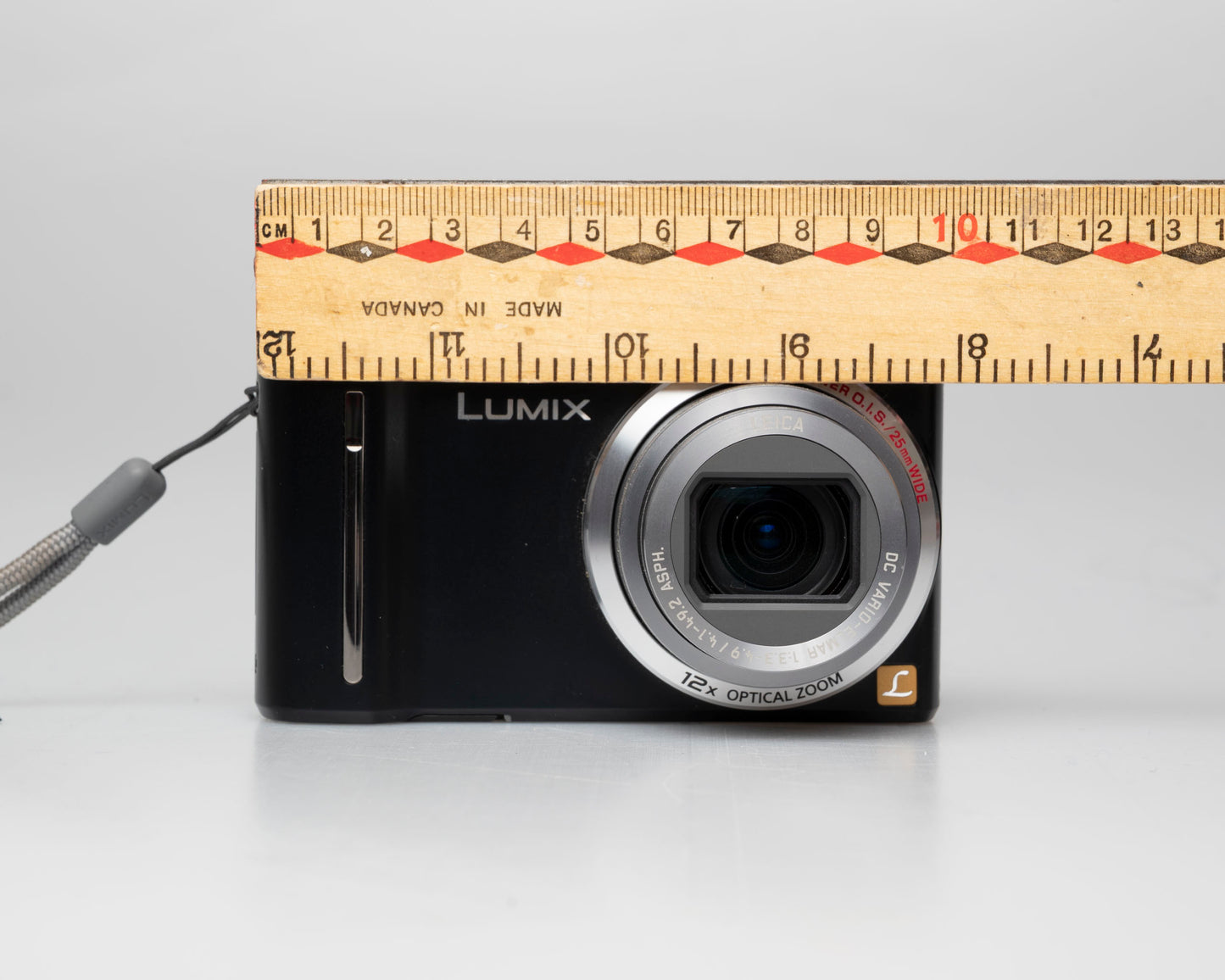 Panasonic Lumix DMC-ZS5 digicam w/ charger + battery + etc