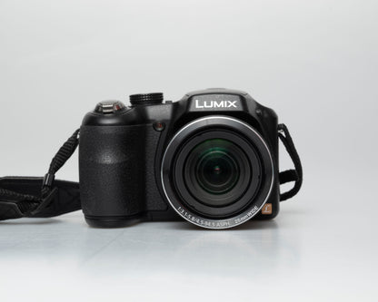 Panasonic Lumix DMC-LZ20 16MP digicam w/ 8GB SD card + original box (serial UN2HA011171)