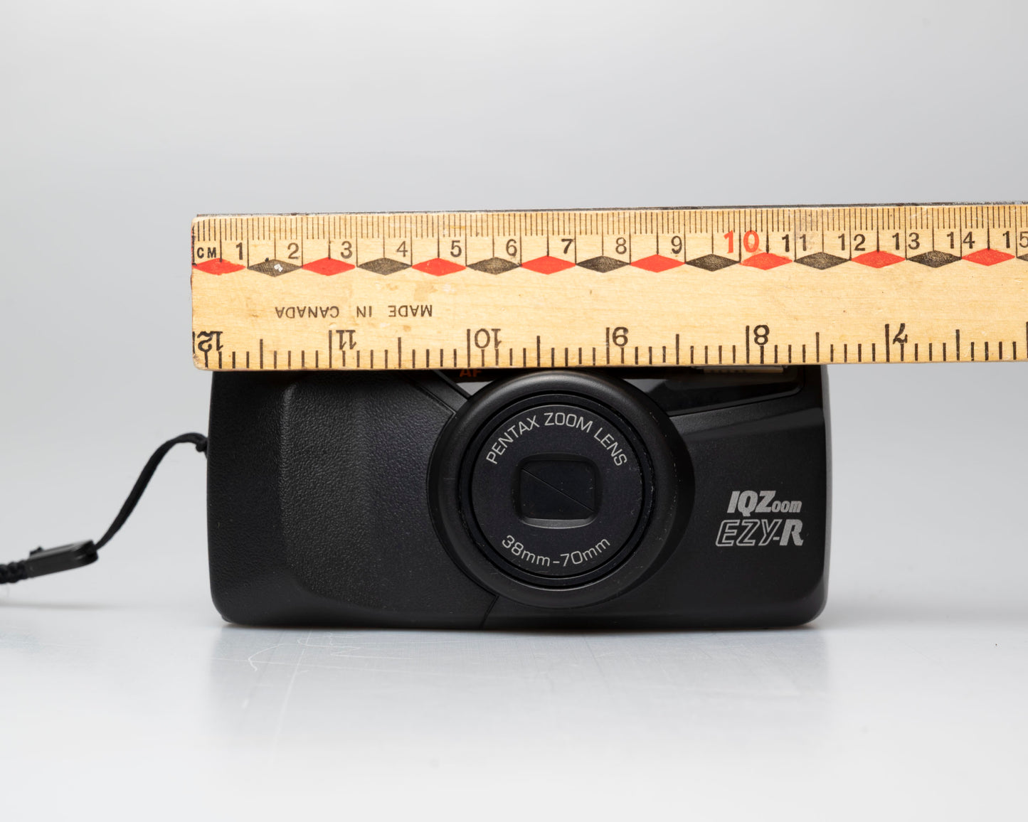 Pentax IQZoom EZY-R 35mm camera (serial 3918993)