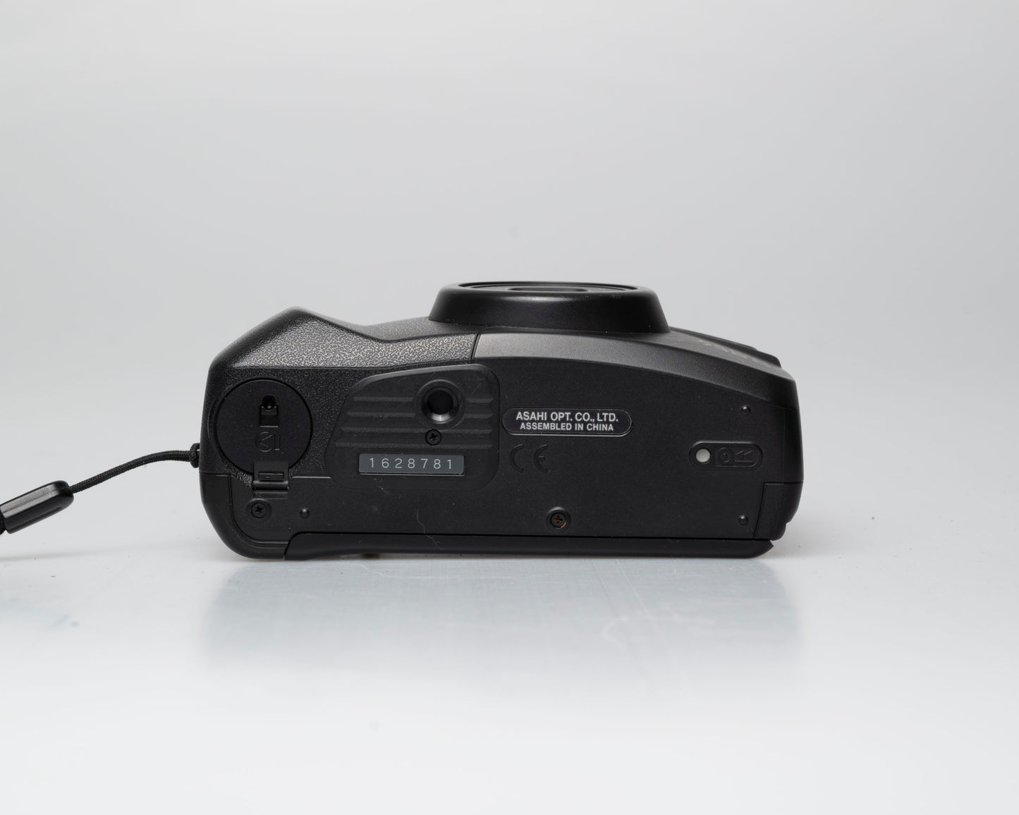 Pentax Espio 738G 35mm camera w/ case (serial 1628781)