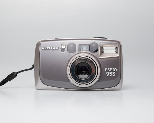 Pentax Espio 95S 35mm camera w/ case (serial 33647508)