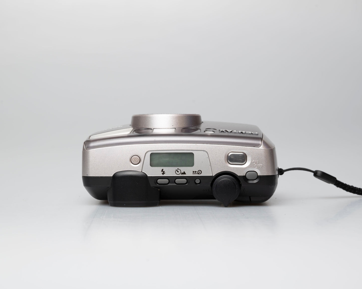 Pentax Espio 95S 35mm camera w/ case (serial 33647508)