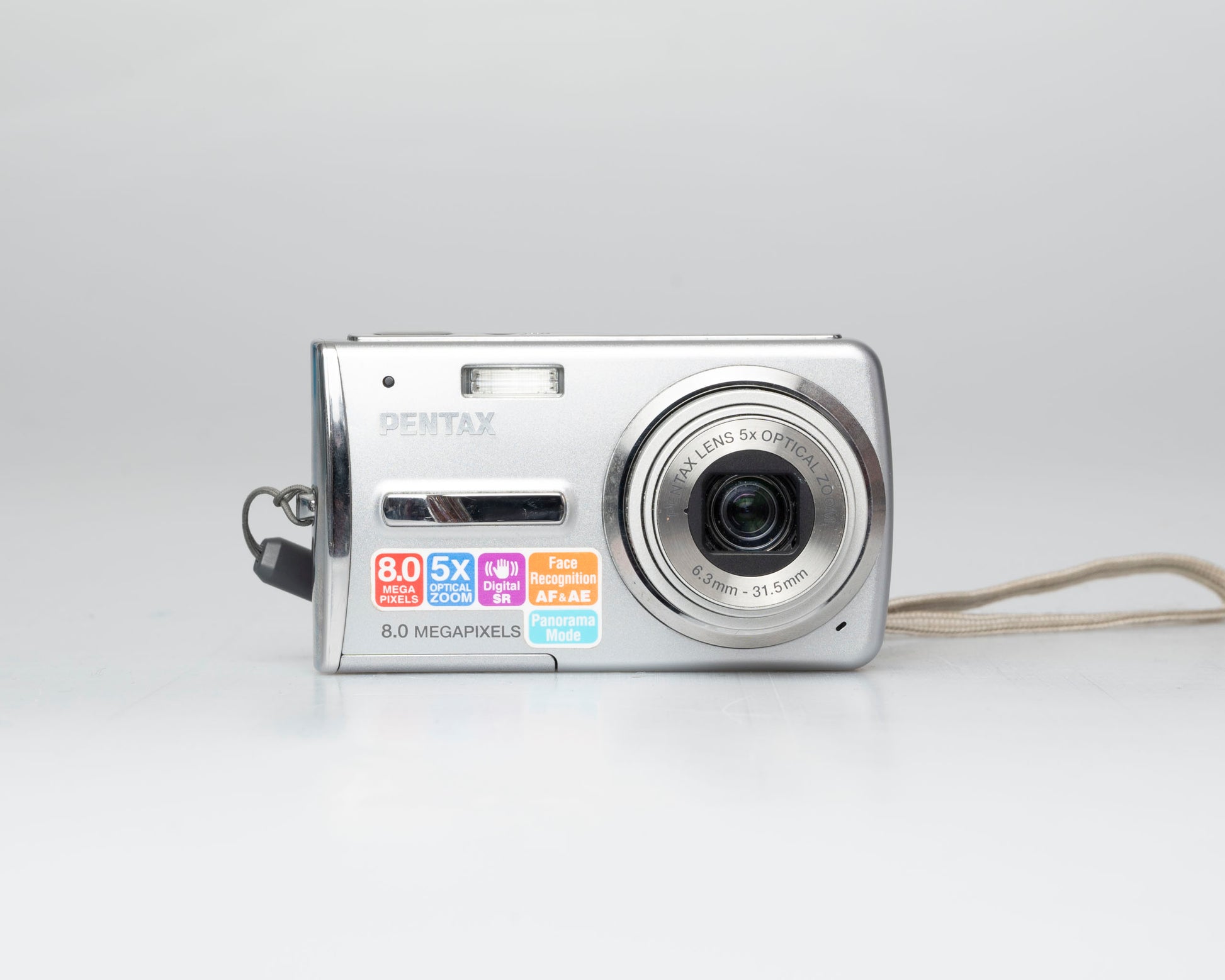 Pentax Optio L50 megapixel digicam w/ 2GB SD card battery charger (serial 9501125)