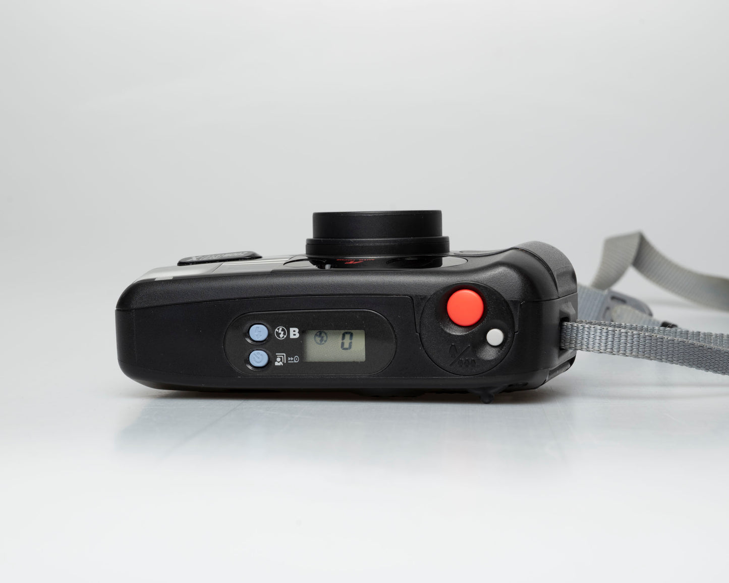 Pentax Zoom60-X 35mm camera (serial 2022679)