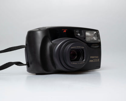 Pentax Zoom 105-R 35mm camera (serial 7367781)