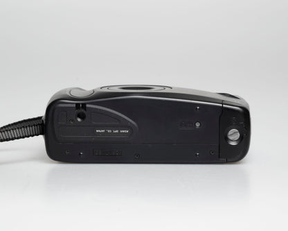 Pentax Zoom70-R 35mm film camera (serial 2617155)