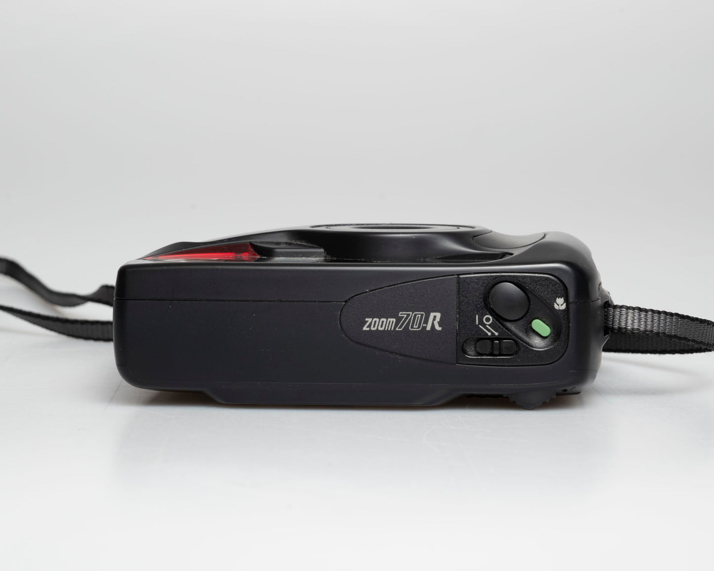 Pentax Zoom70-R 35mm film camera (serial 2617155)