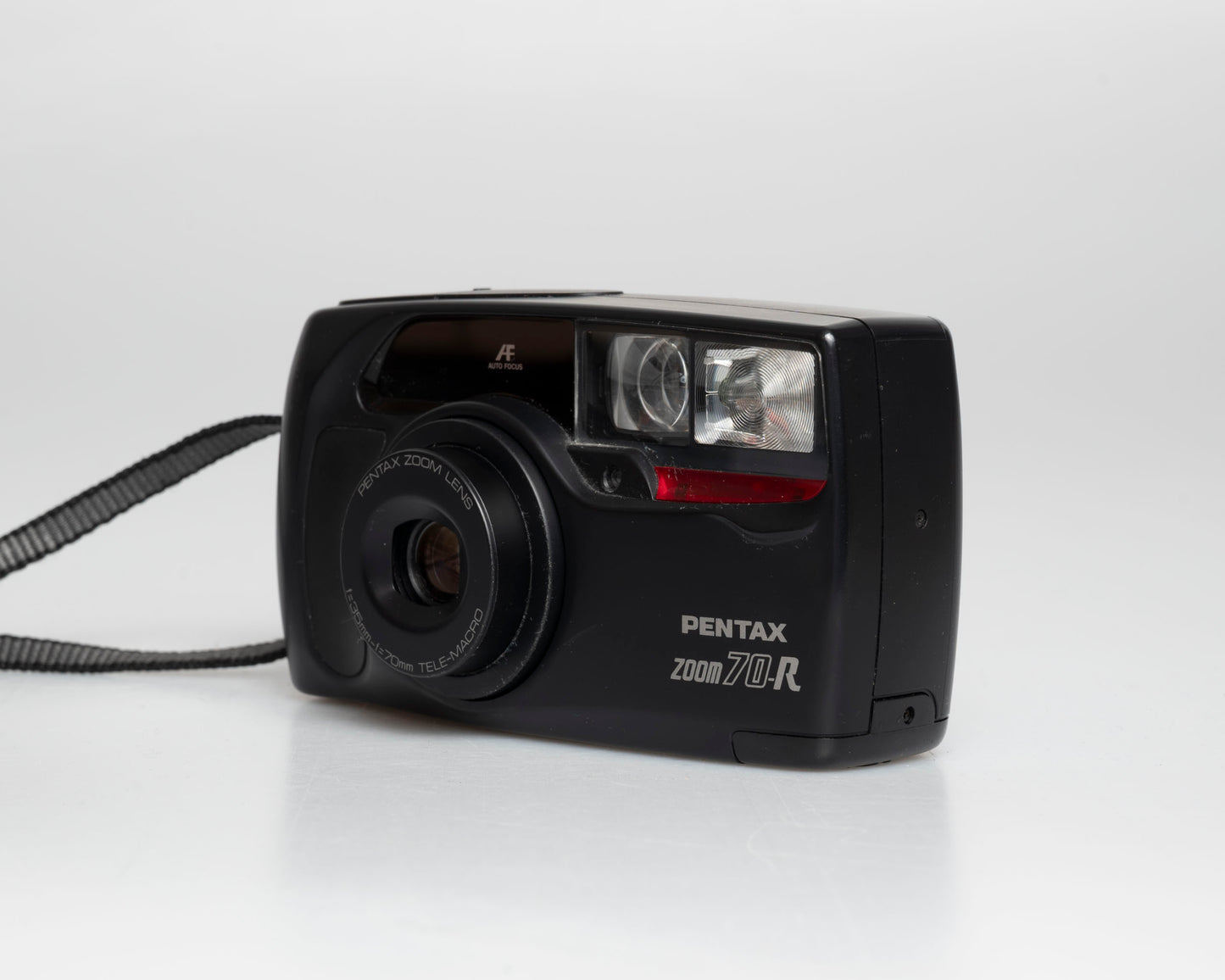 Pentax Zoom70-R 35mm film camera (serial 2617155)