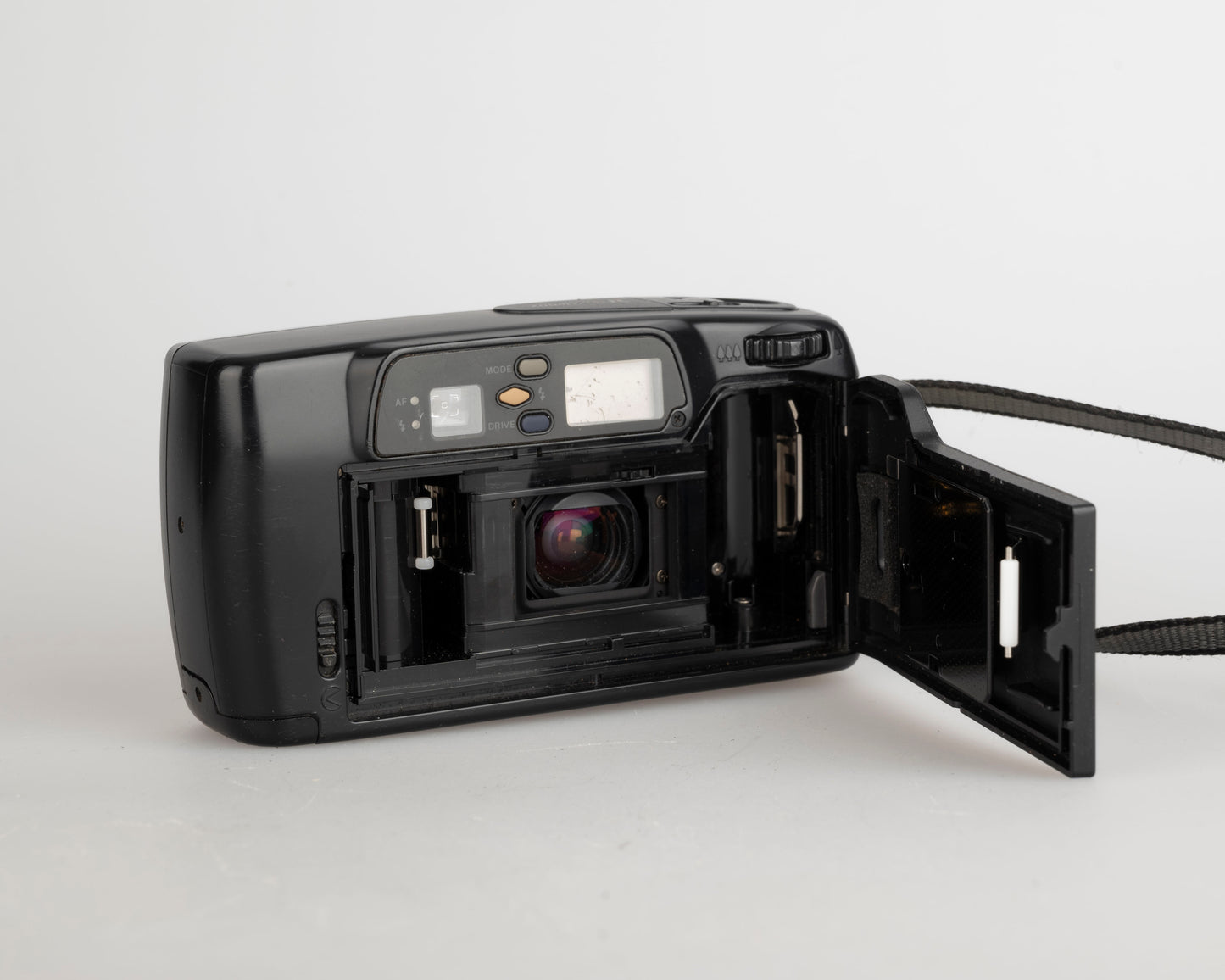 Pentax Zoom70-R 35mm film camera (serial 4352201)