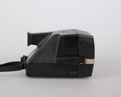 Polaroid Sun 600 LMS instant film camera (serial ESF18918NG)
