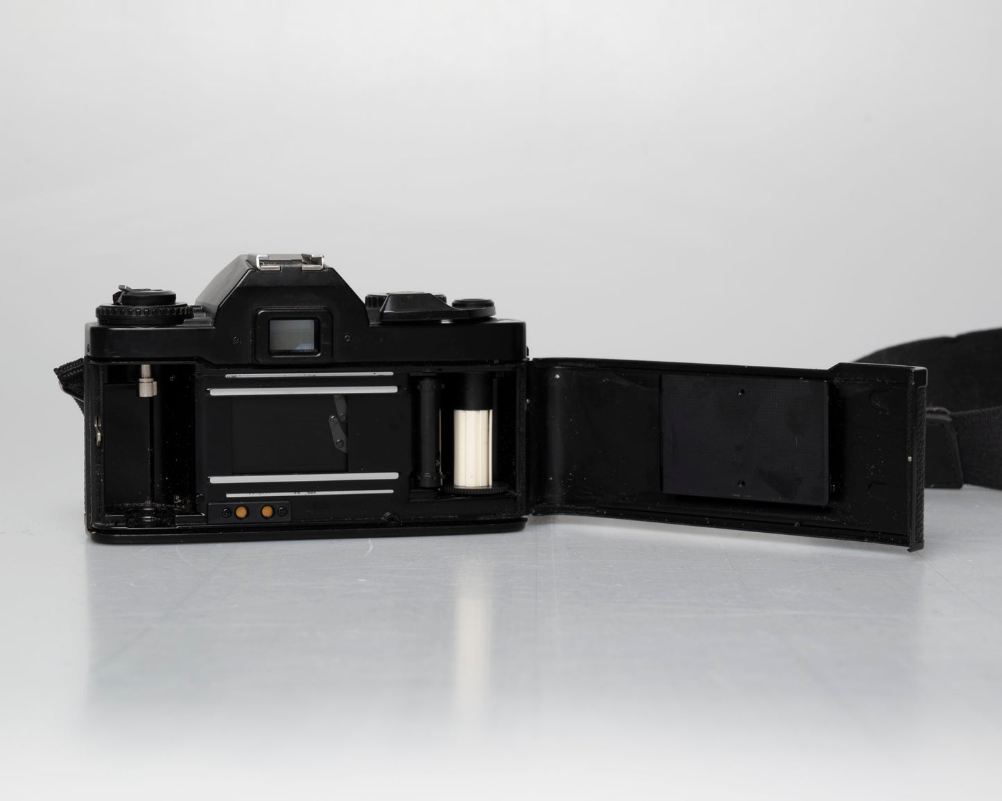 Ricoh KR-10 Super 35mm SLR camera + Rikenon P 50mm 1:2 lens