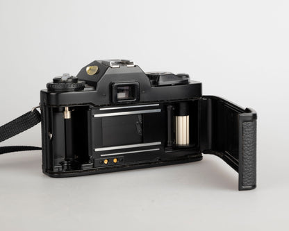 Appareil photo reflex Ricoh KR-10 Super 35 mm + objectif Rikenon 50 mm 1:2 (série 79408046)