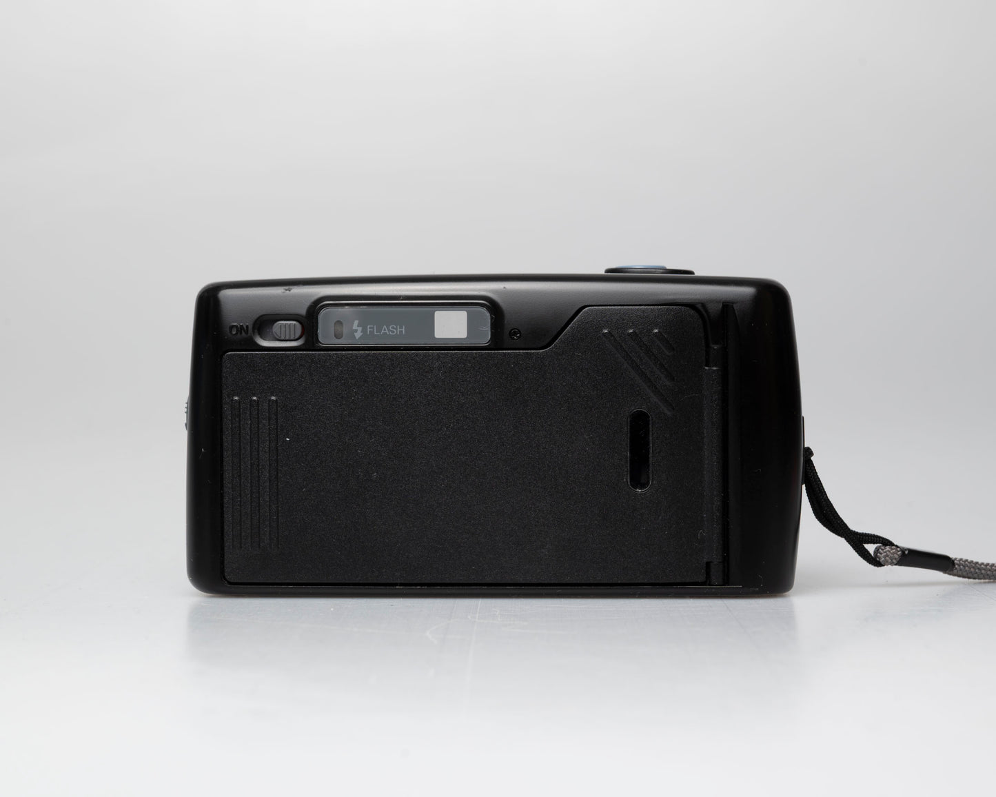 Ricoh L-20 35mm camera w/ case and manual (serial 76229655)