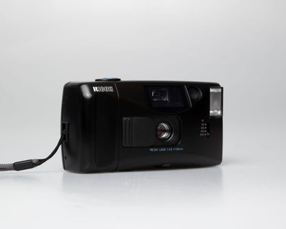 Ricoh L-20 35mm camera w/ case and manual (serial 76229655)