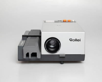 Rollei P350AF 35mm slide projector w/ remote control + case (serial 8703160)
