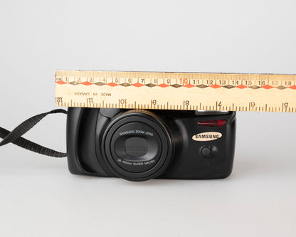 Samsung AF Zoom 1050 35mm camera w/ case (serial 97104944)