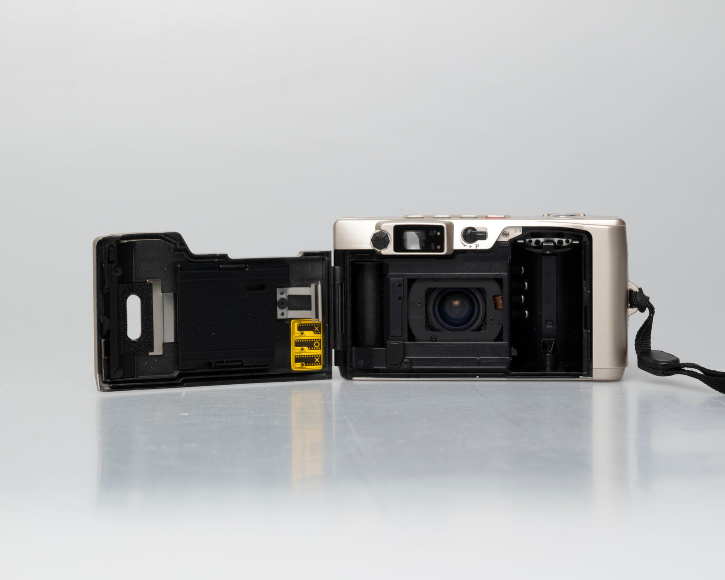 Samsung Evoca 70SE 35mm film camera (serial 91305986)