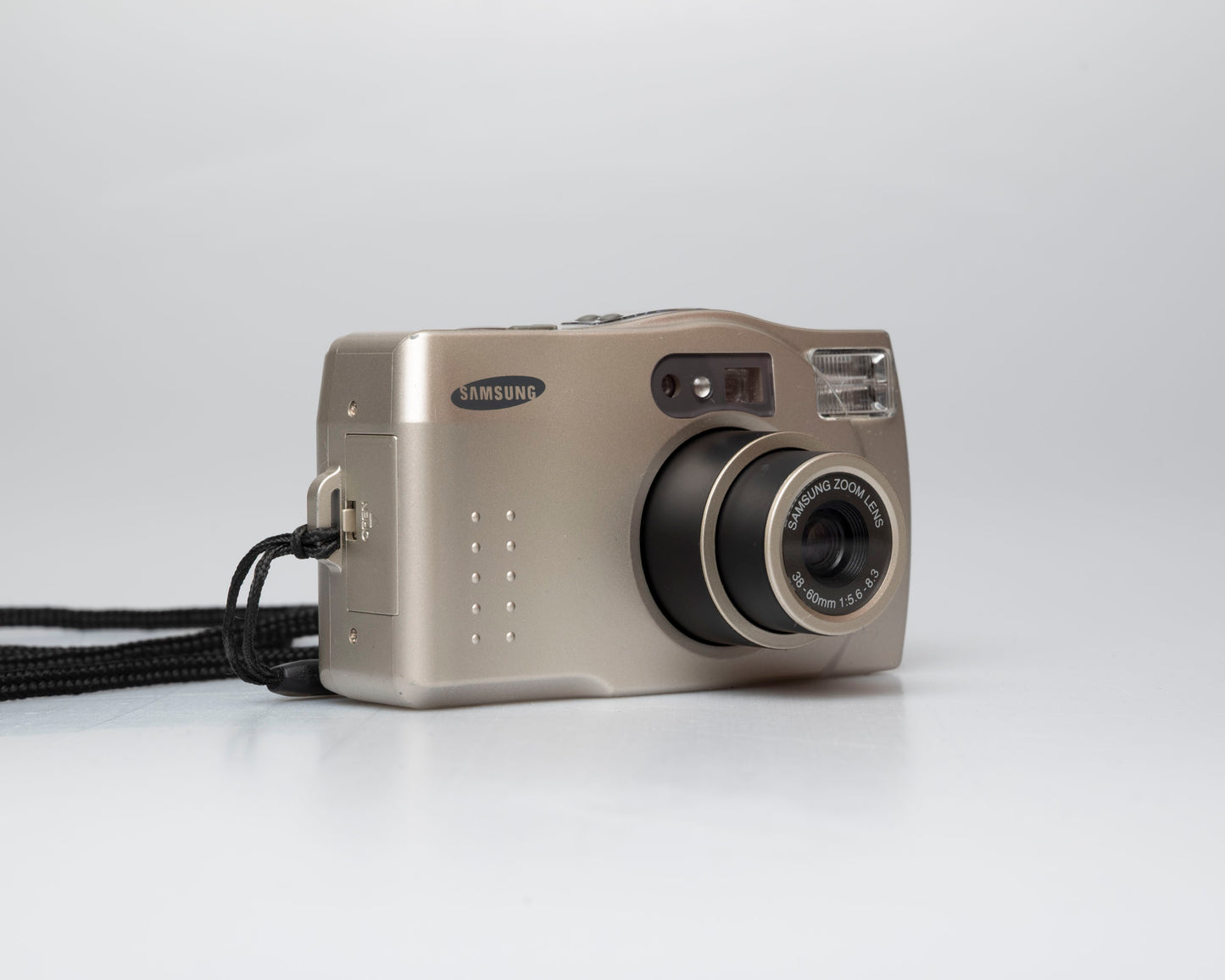 Samsung Maxima 60XL compact 35mm camera (serial 99601440)