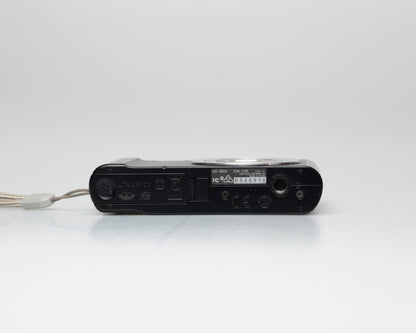 Sony Cyber-Shot DSC-W800 20MP digicam w/ 8 GB memory card + charger + battery (serial 0520910)