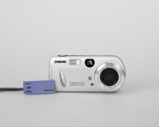 Sony Cyber-Shot DSC-P52 3.1 MP CCD sensor digicam w/ 16MB Memory Stick card (uses AA batteries; serial 7704755)