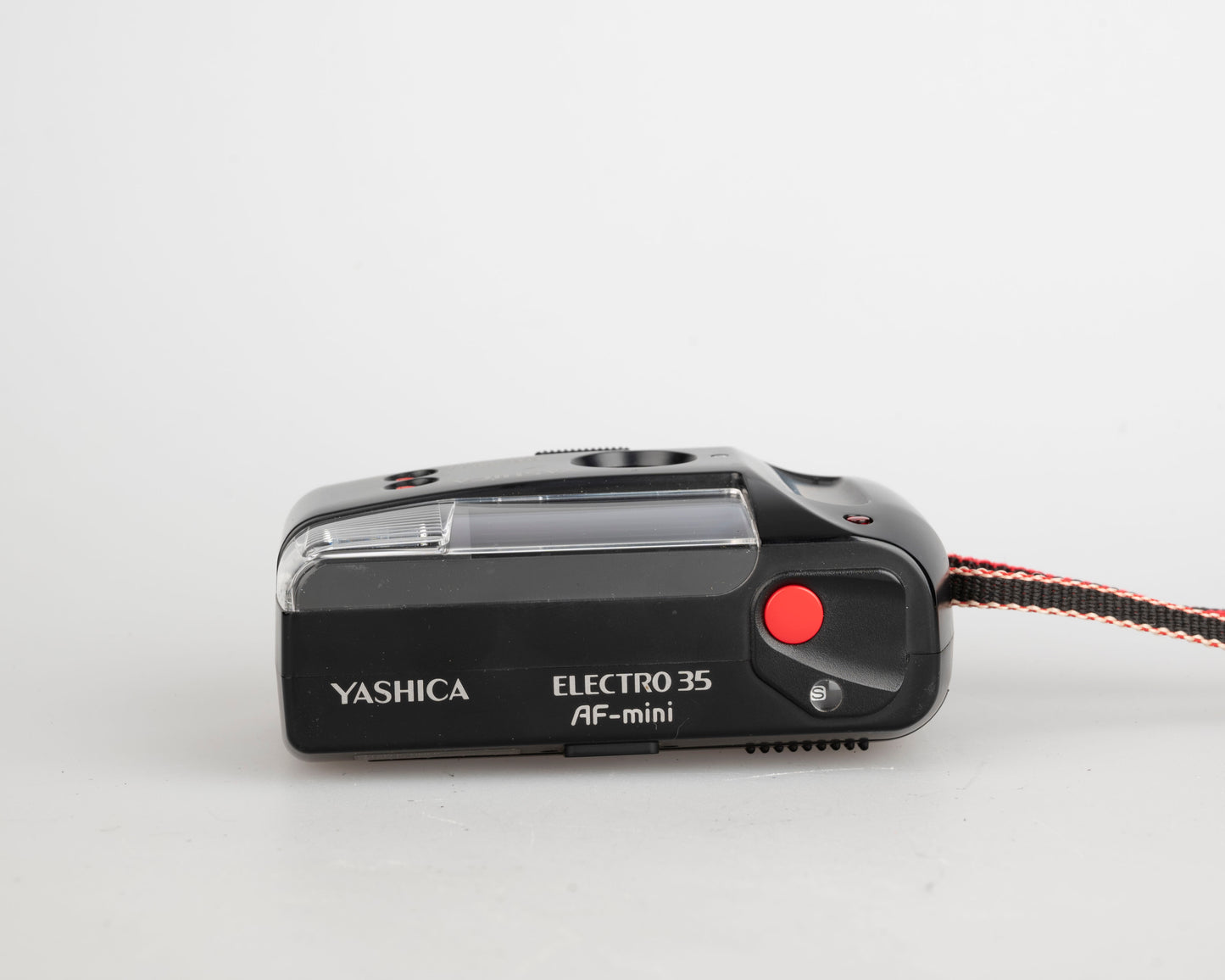 Appareil photo argentique 35 mm Yashica Electro 35 AF-Mini avec étui (série 028520)