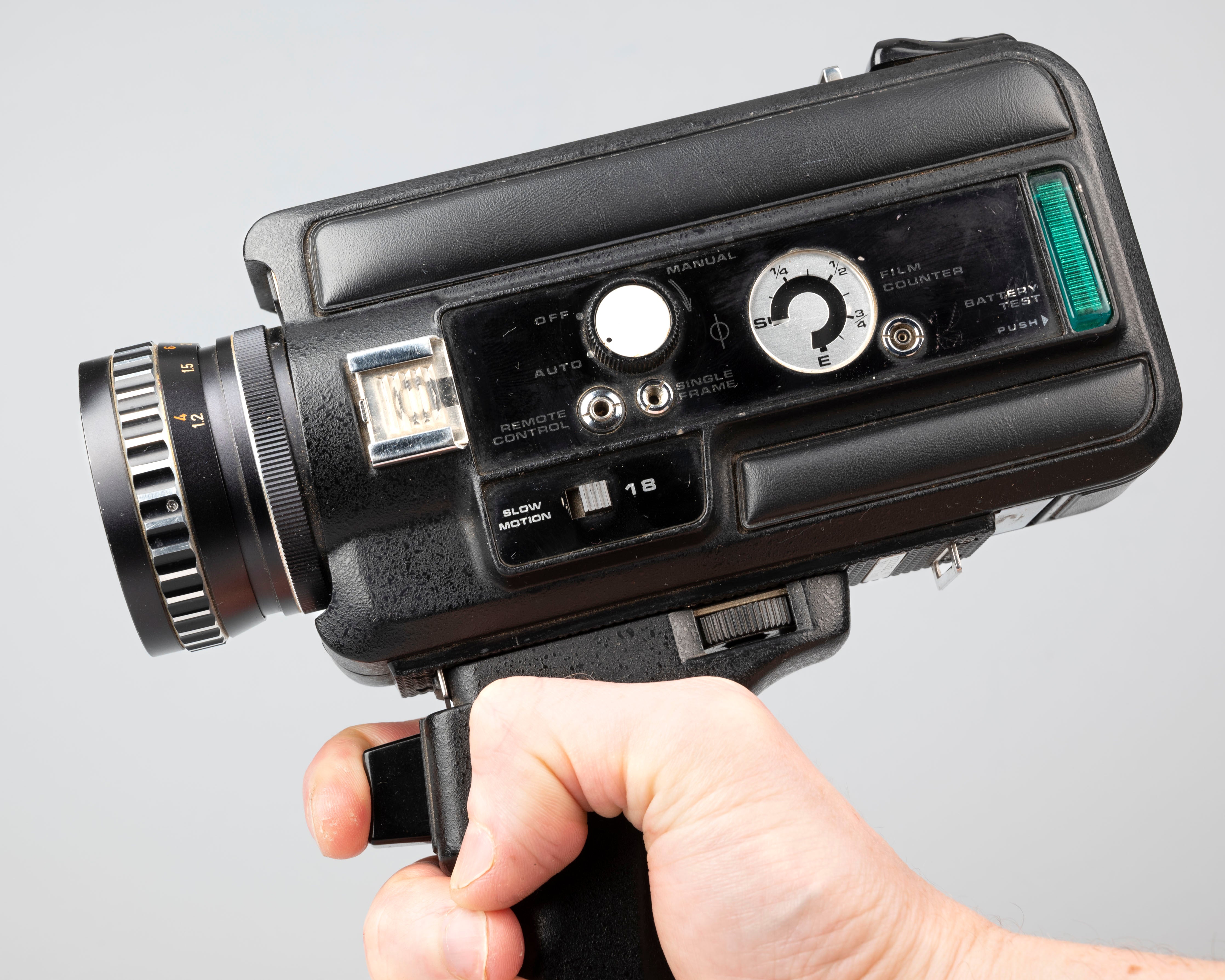 camera Bauer C8 makro N° 40 | Caméra super 8 de fabrication camera Bauer C8 makro N° 40 | Caméra super 8 de fabrication