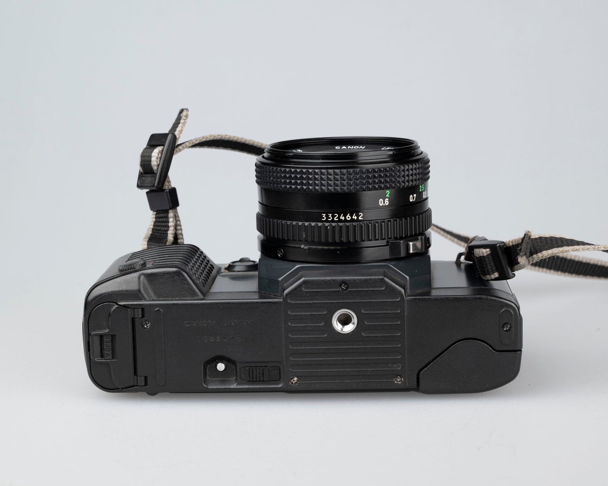SERVICED* Canon T70 Classic 35mm Film Camera FD 1.8 SERVICED* Canon T70 Classic 35mm Film Camera FD 1.8