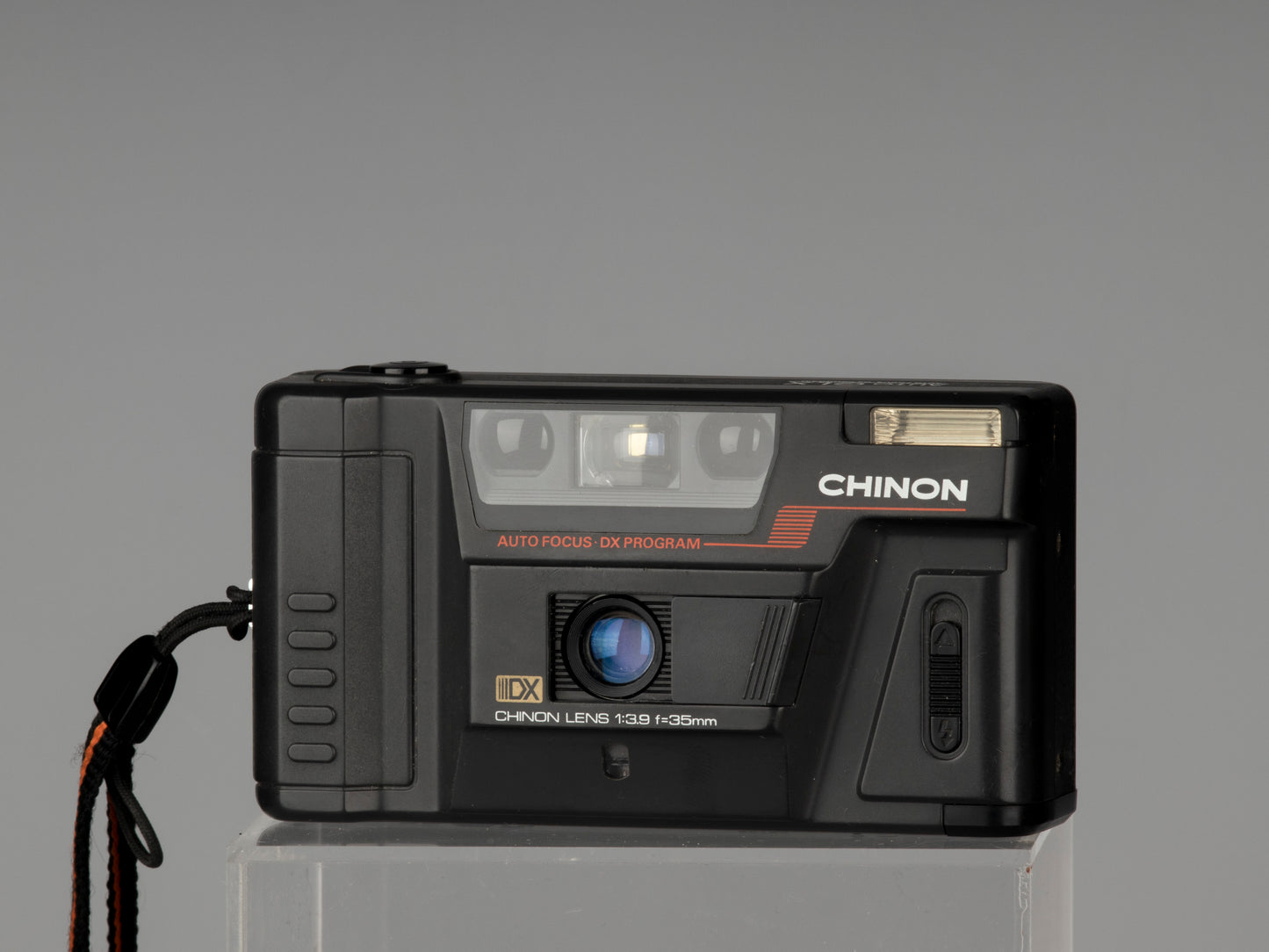 Appareil photo argentique Chinon Auto GLX autofocus 35 mm avec étui