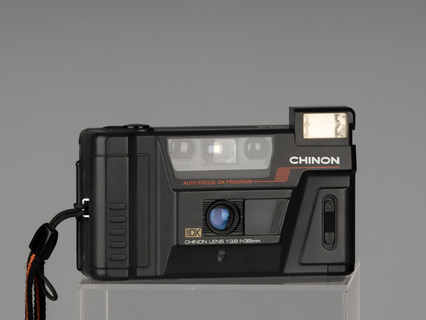 Appareil photo argentique Chinon Auto GLX autofocus 35 mm avec étui