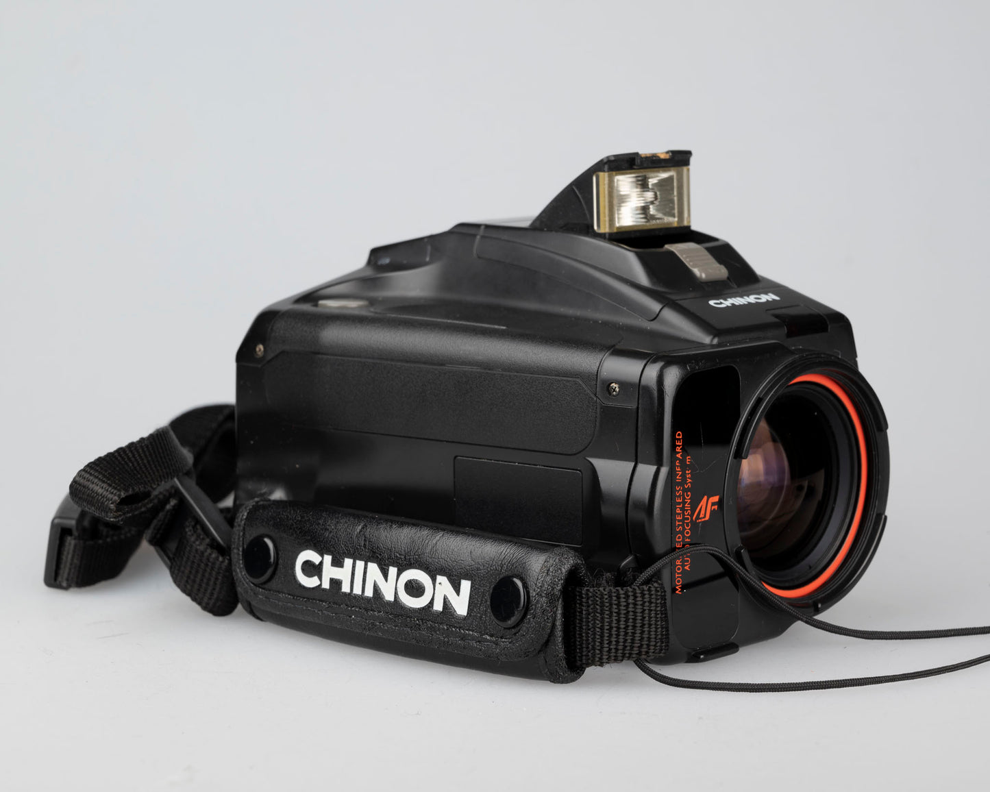 Reflex à film 35 mm Chinon Genesis 'bridge' avec objectif 35-80 mm (série 1082134)