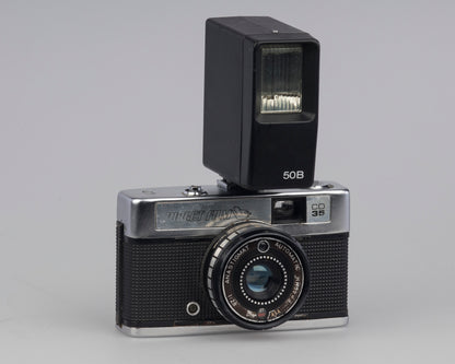 Direct Film CD35 (Halina 35-600) 35mm film camera w/50B flash