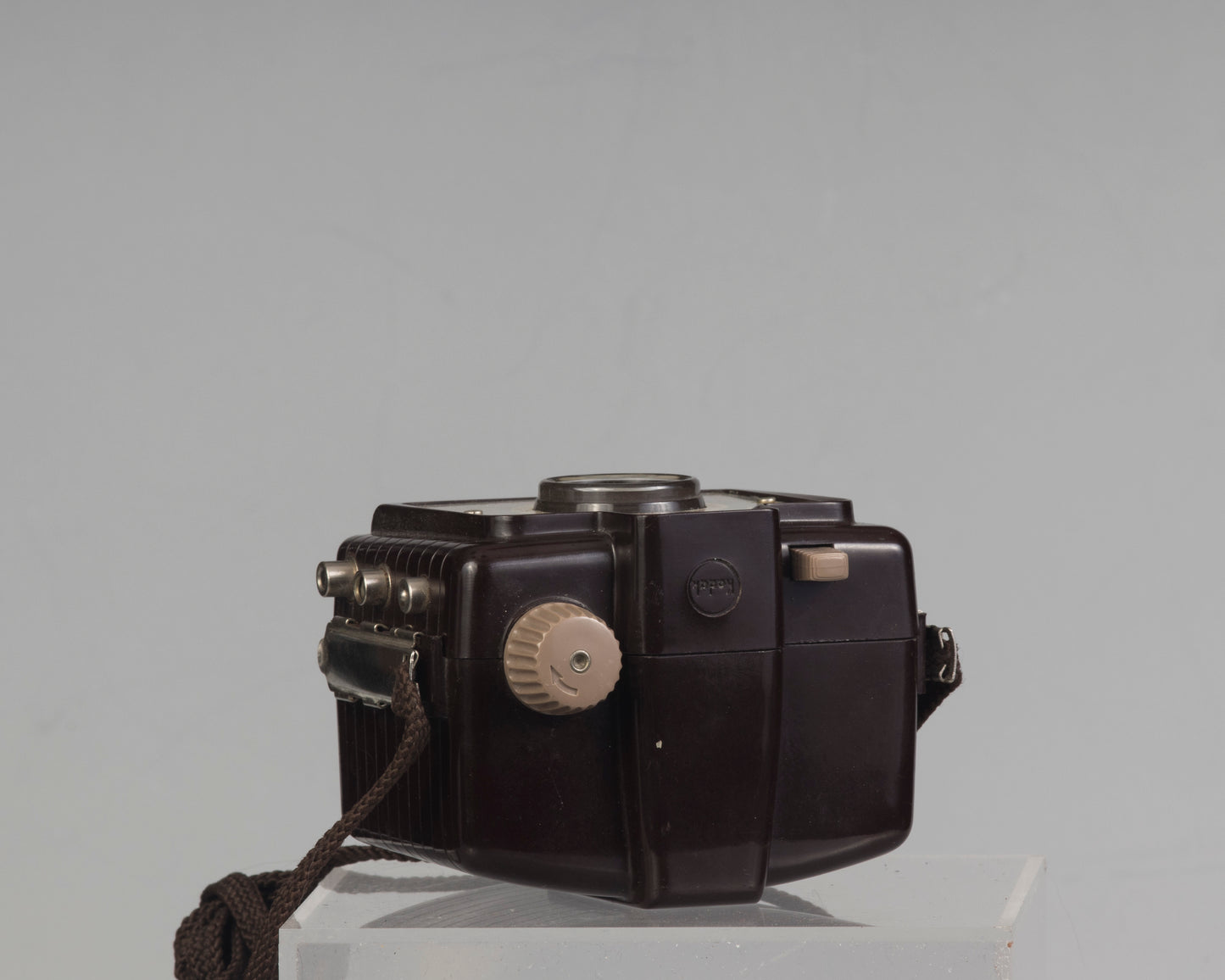 Kodak Brownie Holiday Flash avec support de flash et ampoule flash (utilise un film 127)