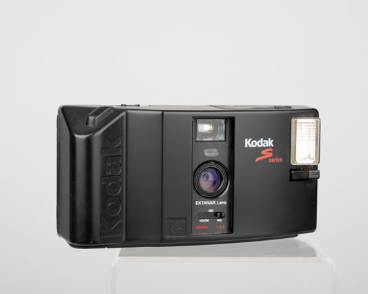 Kodak S-Series S300MD 35mm film camera (serial 0480050927)